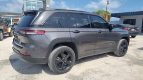 Used 2023 Jeep Grand Cherokee Altitude