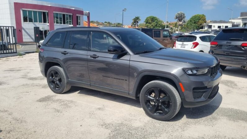Used 2023 Jeep Grand Cherokee Altitude