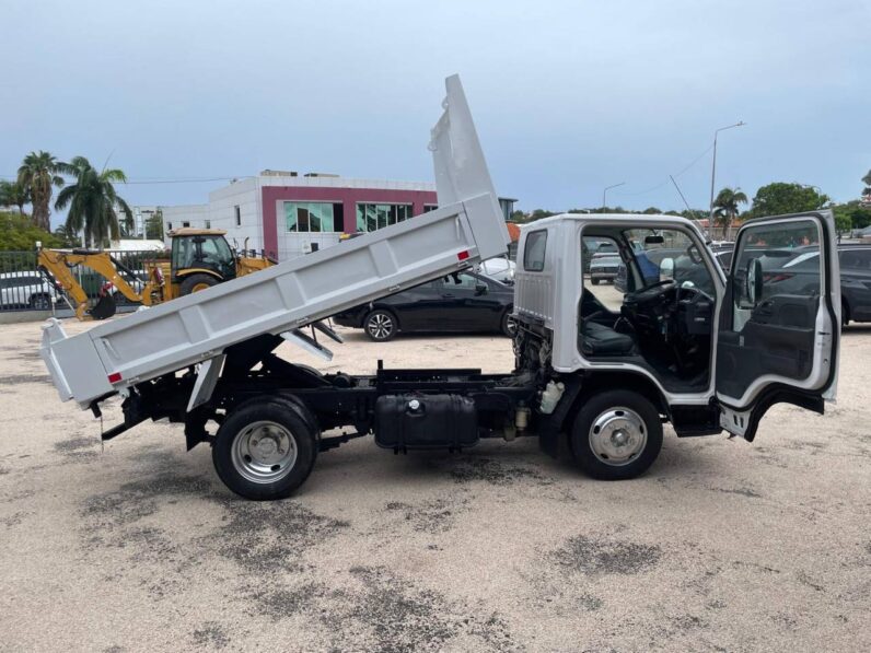 Used 2005 Isuzu ELF NKR81